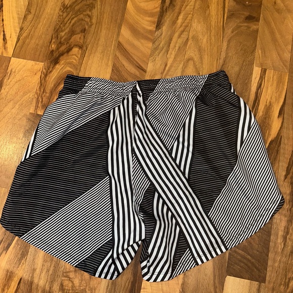 Adidas shorts - Picture 3 of 3